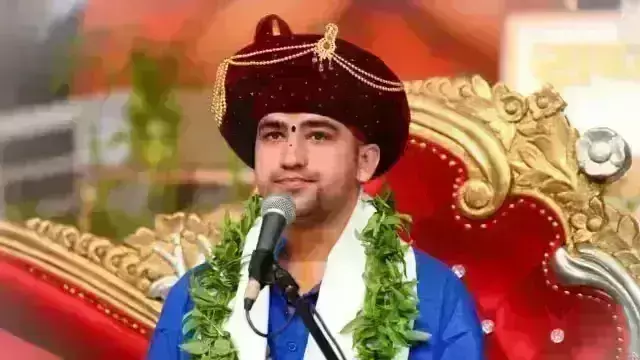 बागेश्वर महाराज ने विरोधियों पर बोला हमला, कहा- चादर चढ़ाना और कैंडल जलाना आस्था तो नारियल बांधना अंधविश्वास कैसे?