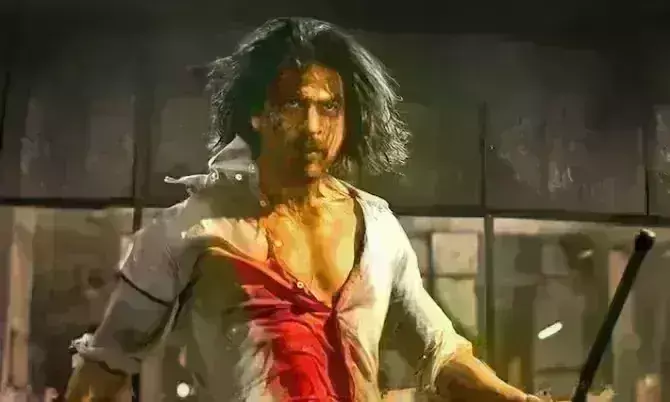 जीरो से फिर हीरो बने शाहरुख खान, फिल्म पठान ने 3 दिन में कमाए 300 करोड़