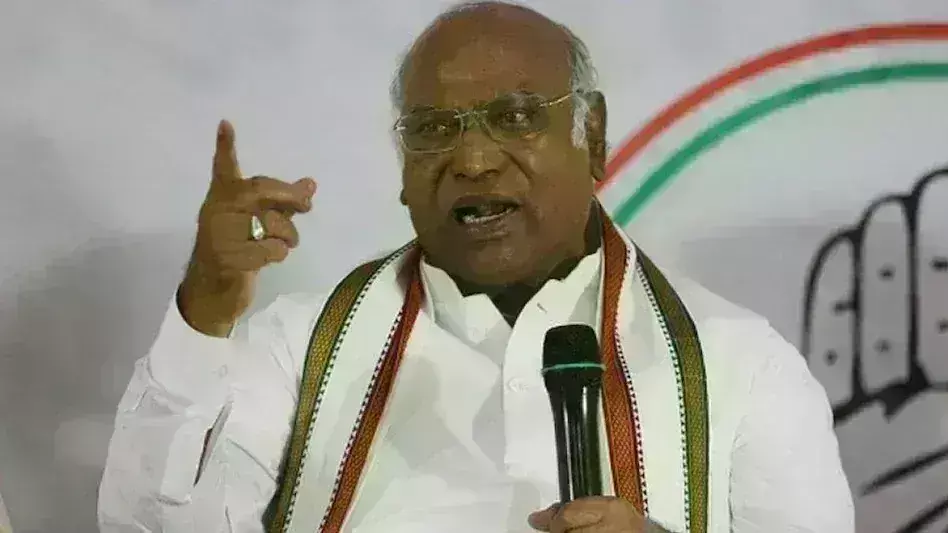 बजट सत्र में विपक्ष उठाएगा महंगाई, बेरोजगारी का मुद्दा, कांग्रेस ने की तैयारी बजट सत्र में विपक्ष उठाएगा महंगाई, बेरोजगारी का मुद्दा, कांग्रेस ने की तैयारी