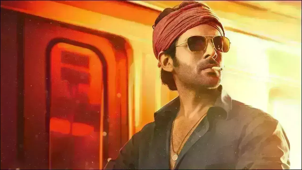 पठान के डर से पीछे हटे कार्तिक आर्यन, टाली फिल्म शहजादा की रिलीज