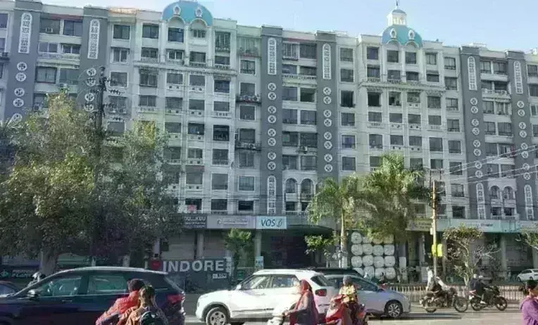 इंदौर में रियल स्टेट ग्रुप BCM के ठिकानों पर आयकर का छापा, 45 जगहों पर चल रही कार्यवाही इंदौर में रियल स्टेट ग्रुप BCM के ठिकानों पर आयकर का छापा, 45 जगहों पर चल रही कार्यवाही