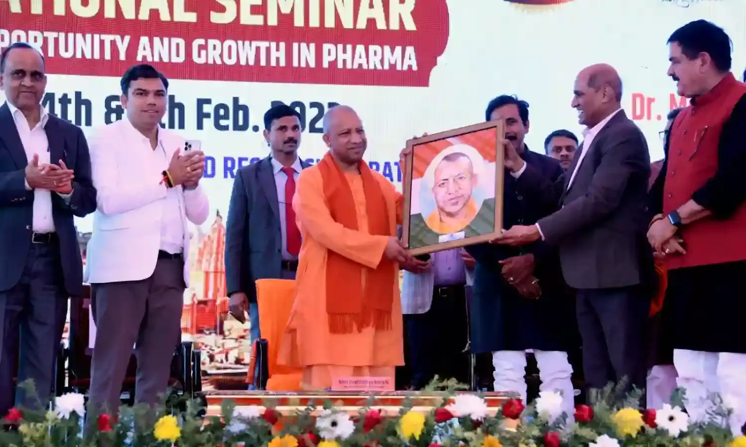 क्वालिटी के साथ समयबद्ध तरीके से करें काम, विश्व के फार्मा बाजार पर होगा भारत का राज