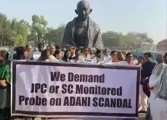 अडाणी के मुद्दे पर संसद में हंगामा,  जेपीसी से जांच की मांग पर अड़ा विपक्ष