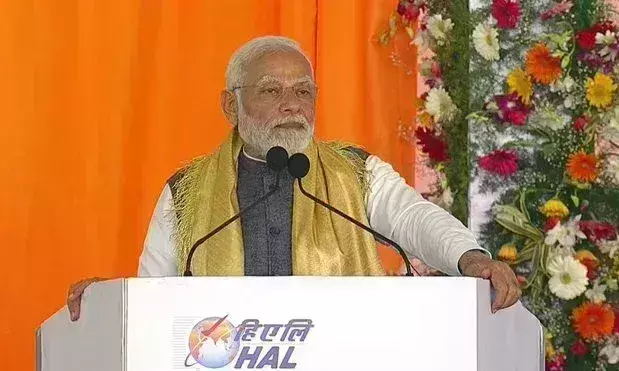 प्रधानमंत्री ने देश को सौंपी एशिया की सबसे बड़ी हेलीकॉप्टर फैक्ट्री, कहा- रक्षा क्षेत्र में बढ़ी भारत की आत्मनिर्भरता