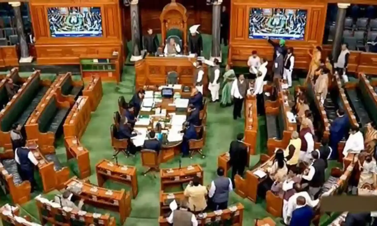 संसद में लगातार तीसरे दिन विपक्ष का अडाणी के मुद्दे पर हंगामा जारी, कल तक स्थगित