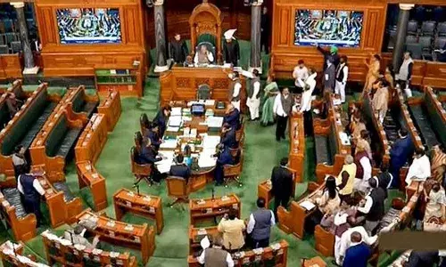 संसद में लगातार तीसरे दिन विपक्ष का अडाणी के मुद्दे पर हंगामा जारी, कल तक स्थगित