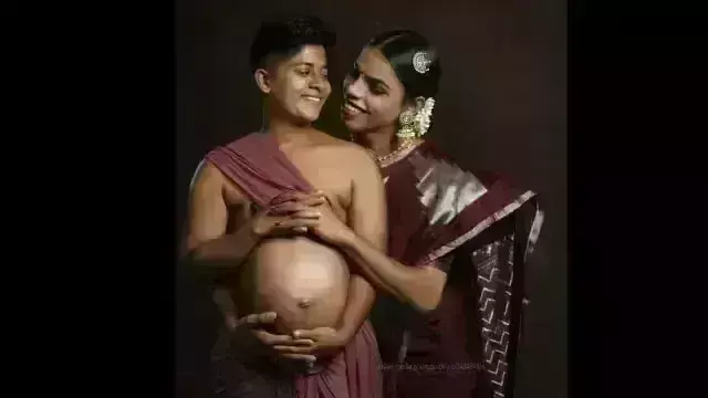 पति को हुआ लेबर पेन-पत्नी लेकर पहुंची अस्पताल, भारत में पहली बार एक पुरुष ने दिया बच्चे को जन्म