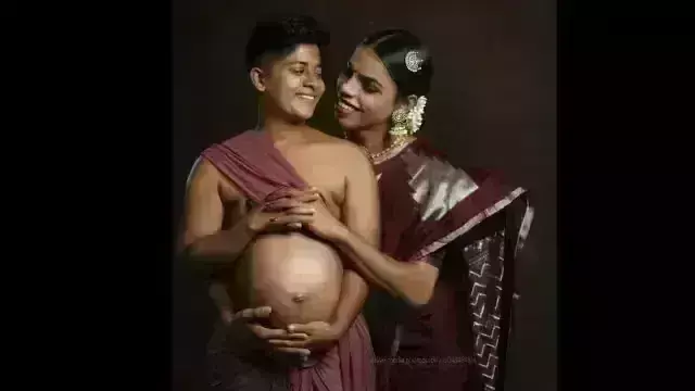 पति को हुआ लेबर पेन-पत्नी लेकर पहुंची अस्पताल, भारत में पहली बार एक पुरुष ने दिया बच्चे को जन्म