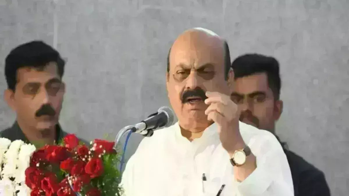 कर्नाटक के मुख्यमंत्री ने कांग्रेस पर साधा निशाना, C से Congress, C से Corruption कर्नाटक के मुख्यमंत्री ने कांग्रेस पर साधा निशाना, C से Congress, C से Corruption