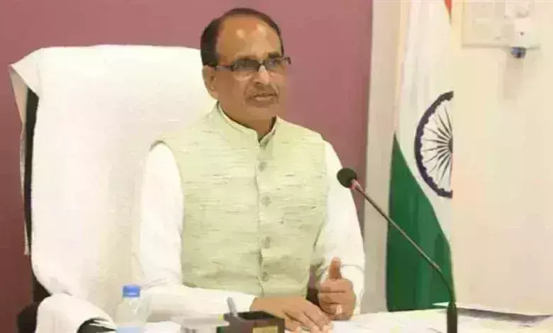 मुख्यमंत्री शिवराज ने अचानक मंत्रियों को बुलाया भोपाल, मंत्रिमंडल में हो सकता है फेरबदल मुख्यमंत्री शिवराज ने अचानक मंत्रियों को बुलाया भोपाल, मंत्रिमंडल में हो सकता है फेरबदल