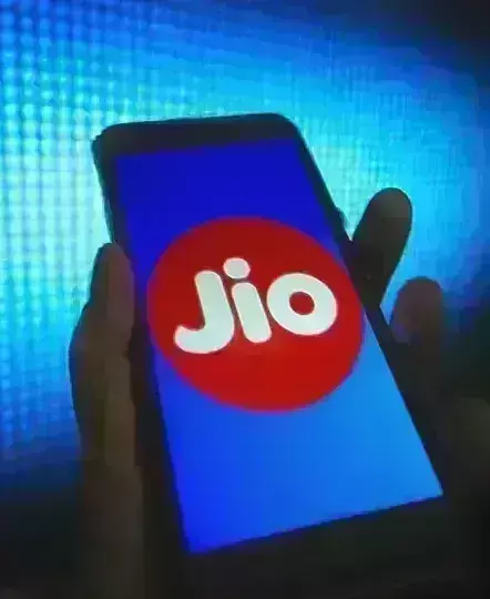 Jio लेकर आया खास प्लान, एक रिचार्ज में चलेंगे चार फोन