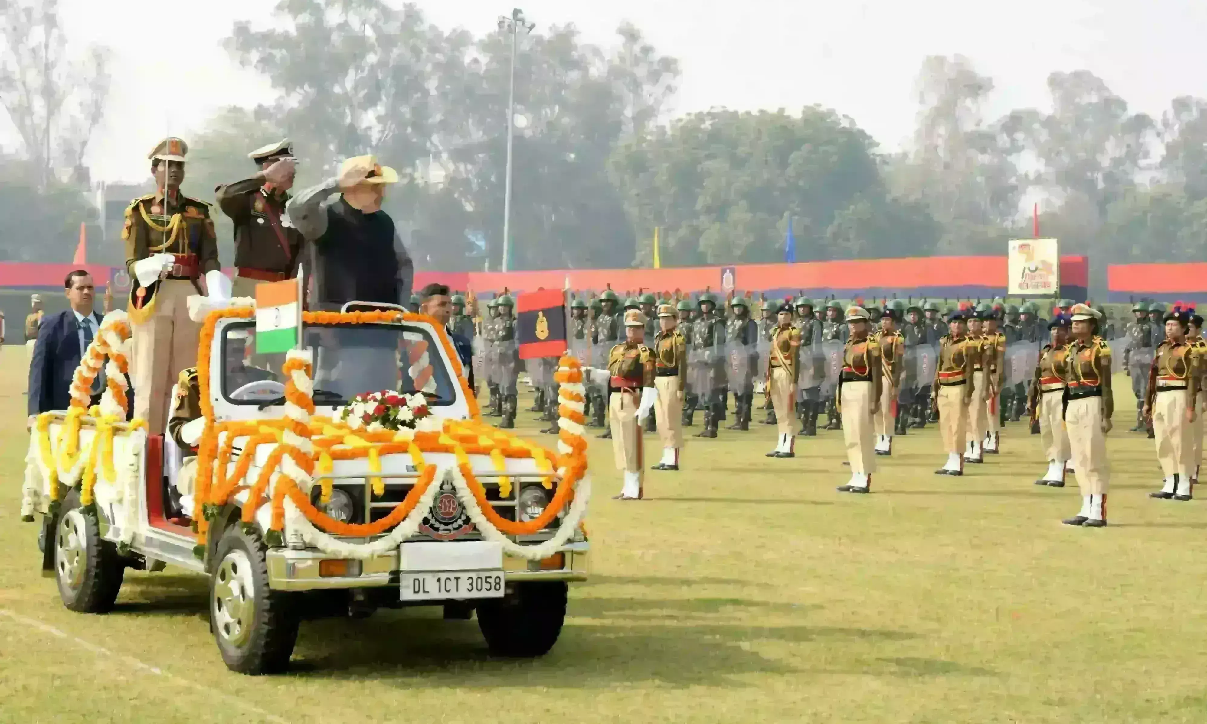 गृहमंत्री शाह दिल्ली पुलिस स्थापना समारोह में हुए शामिल, फॉरेंसिक मोबाइल वेन की दी सौगात