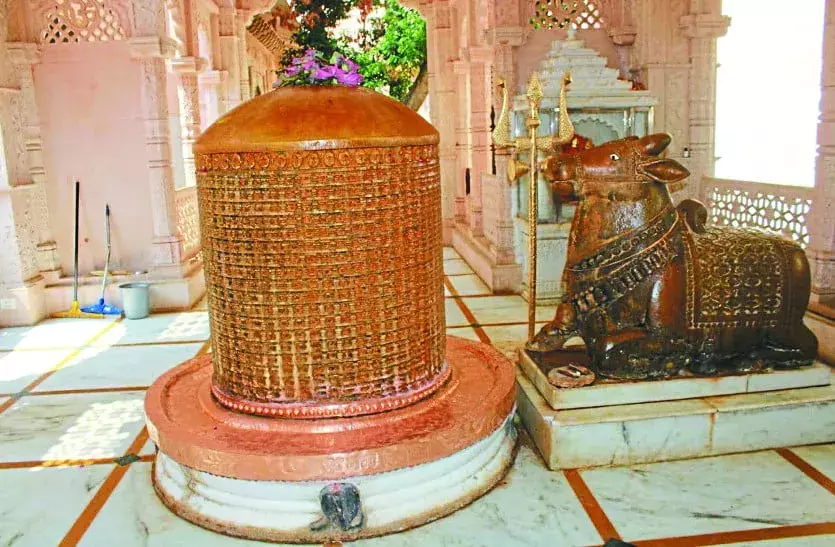 महाशिवरात्रि का महापर्व आज, राशि के अनुसार करें भगवान शिव का पूजन