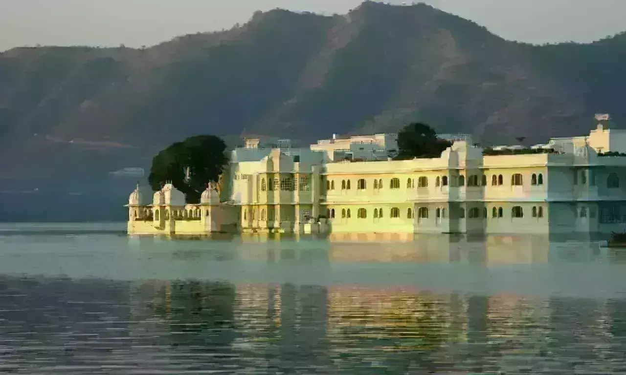 भारत के वैभवशाली इतिहास एवं स्थापत्य की अद्भुत प्रस्तुति दे रहा है उदयपुर