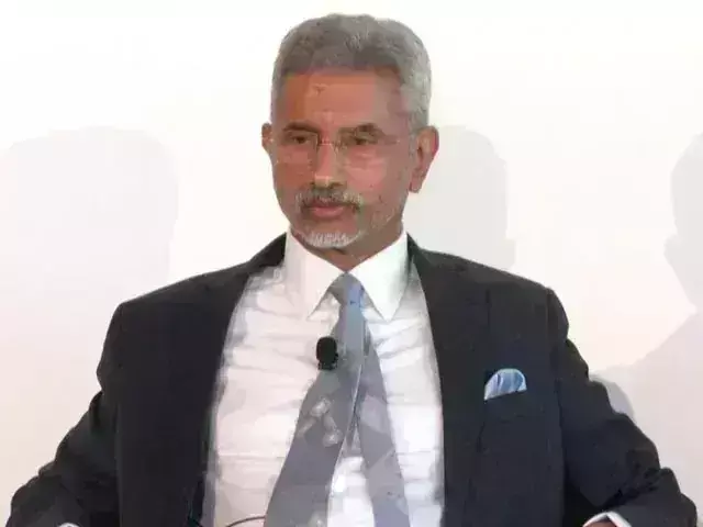 विदेश मंत्री ने सोरोस पर साधा निशाना, कहा - उन्हें लगता है दुनिया उनके हिसाब से चले