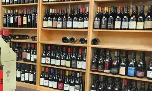 अहाते बंद होने से लगभग 10 हजार सुरा प्रेमी सडक़ों पर छलकाएंगे जाम