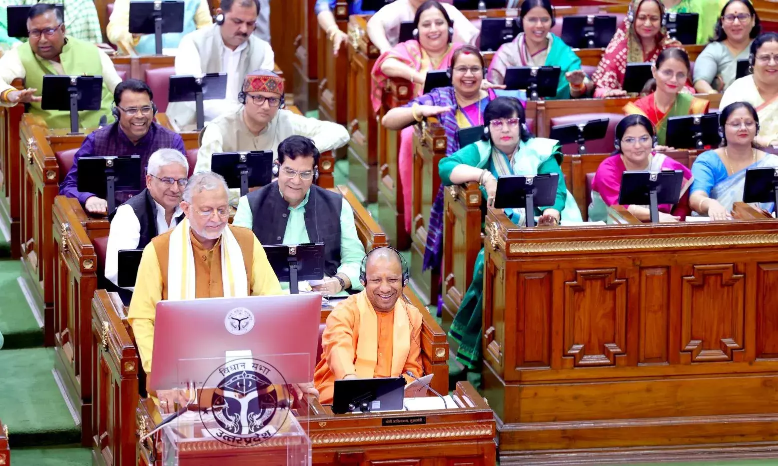 योगी सरकार ने मेडिकल सेक्टर पर खोला खजाना, दिया 20 हजार करोड़ से अधिक का तोहफा