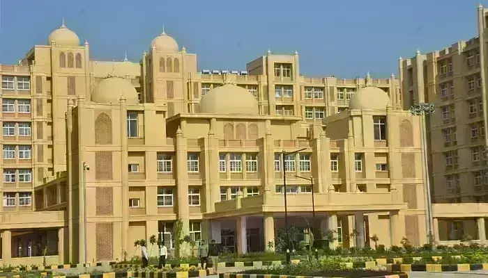 गर्मी से निपटने के लिए एक हजार बिस्तर का अस्पताल नहीं तैयार