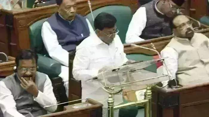 मप्र में पहली बार पेश हुआ पेपरलेस बजट , 1 लाख सरकारी नौकरियों का ऐलान