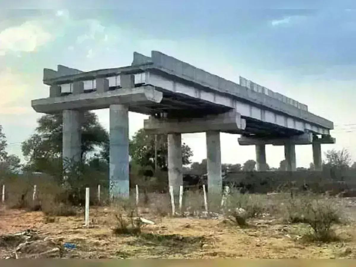 बानमौर से जौरा के बीच तेजी से बन रहे छह बड़े पुल, दिसम्बर तक बनाने का लक्ष्य