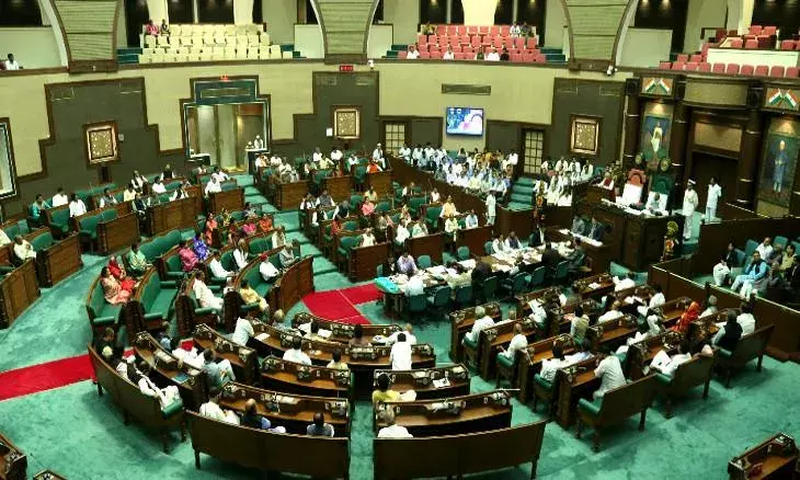 मप्र विधानसभा में प्रधानमंत्री मोदी पर बनी डॉक्यूमेंट्री को लेकर बीबीसी के खिलाफ निंदा प्रस्ताव पास मप्र विधानसभा में प्रधानमंत्री मोदी पर बनी डॉक्यूमेंट्री को लेकर बीबीसी के खिलाफ निंदा प्रस्ताव पास