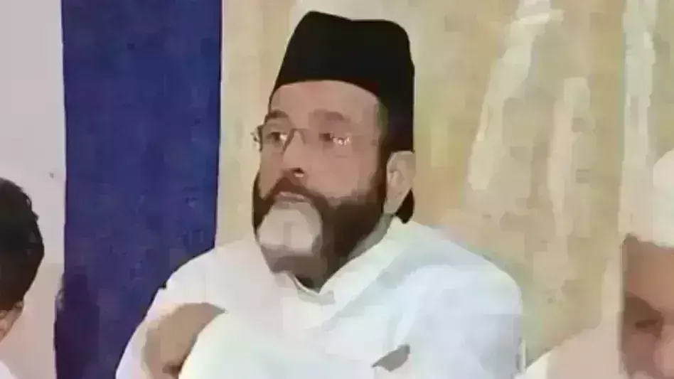 मुस्लिम राष्ट्र की मांग करना मौलाना को पड़ा भारी, पुलिस ने दर्ज किया केस