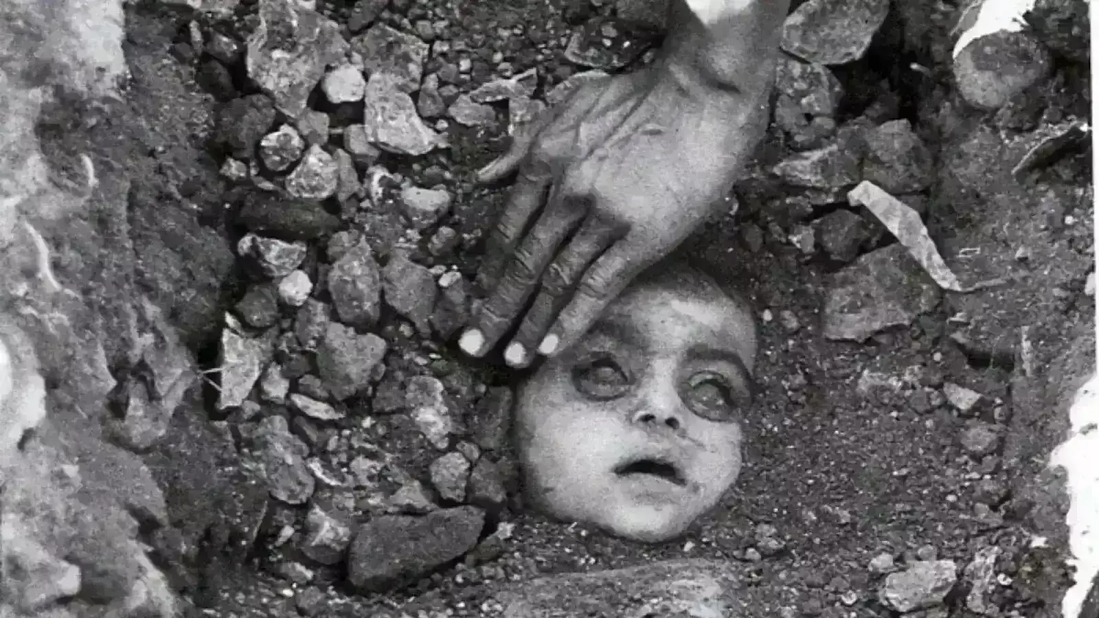 भोपाल गैस त्रासदी पीड़ितों को नहीं मिलेगा अतिरिक्त मुआवजा, सुप्रीम कोर्ट ने खारिज की केंद्र सरकार की याचिका