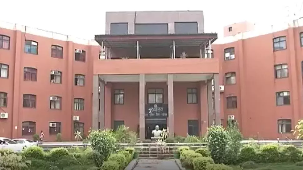 15 दिन में होना था अमृत की समस्याओं का निराकरण, तीन महीने गुजरे आज भी अमृत की कई जगह लाइनें चालू नहीं है