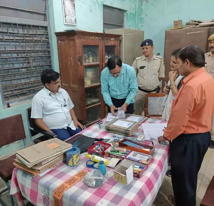 विधानसभा में पेपर लीक मामला गूंजने और केन्द्राध्यक्षों के निलंबित होने के बाद जागा प्रशासन, कड़ी निगरानी में पहुंचाए प्रश्न-पत्र