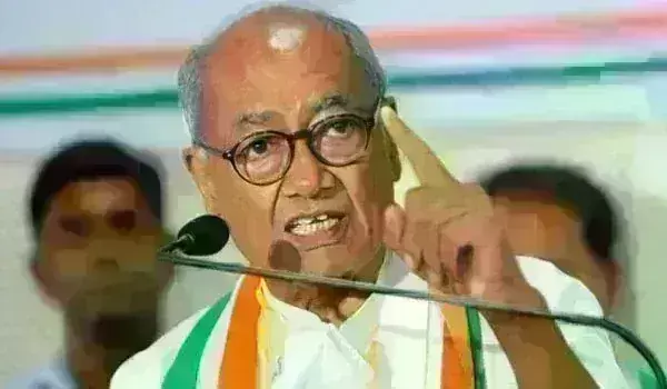 सिंधिया के गढ़ में राजा ने भरी हुंकार, कहा - समर्थकों ने सरकार गिराने के करोड़ो लिए