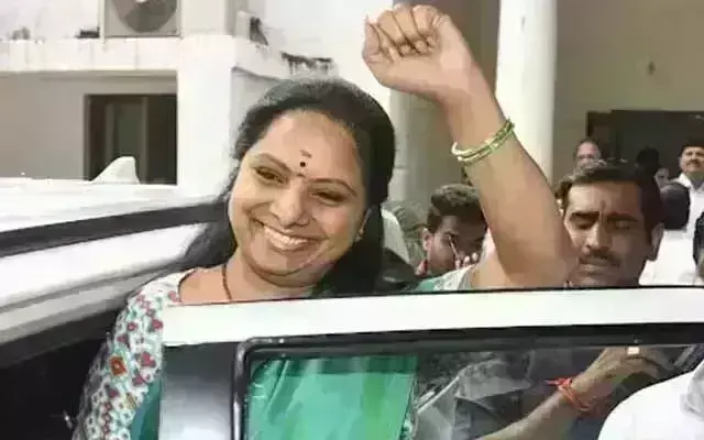 कविता आज पुराने मोबाइल लेकर पहुंची ईडी ऑफिस, जानिए शराब घोटाले में क्या है आरोप ?