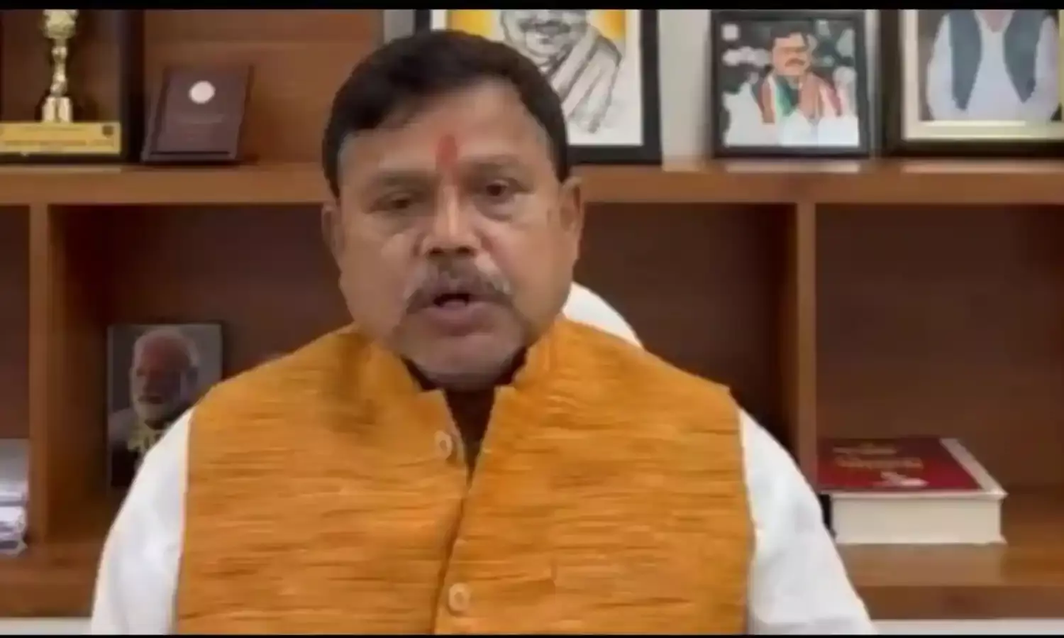 ऊर्जा मंत्री ने 4 विद्युत कर्मचारियों को किया निलंबित, जानिए मामला