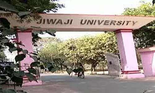 जीवाजी की व्यवस्थाएं देखने पहुंची नैक की टीम, रेड कारपेट पर हुआ स्वागत