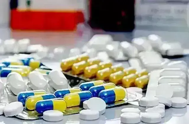 फार्मा कंपनियों पर बड़ी कार्रवाई, नकली दवा बनाने वाली 18 कंपनियों के लाइसेंस रद्द