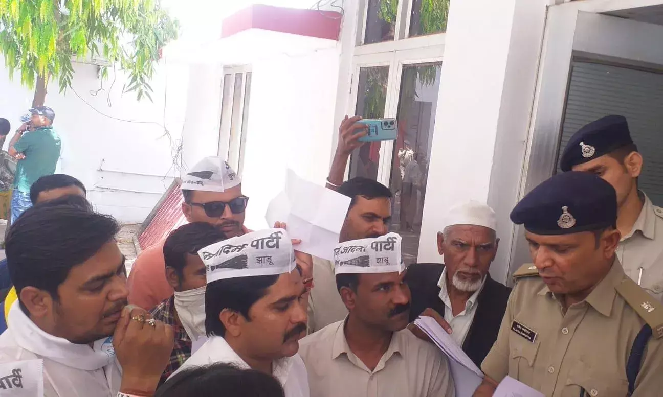 ग्वालियर में स्पा सेंटरों पर खुलेआम चल रहा देह व्यापार, आम आदमी पार्टी ने एसपी ऑफिस पहुंच जताया विरोध