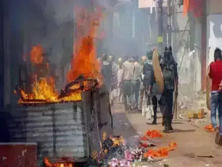 बंगाल के रिसड़ा में फिर भड़की हिंसा, राज्यपाल ने घटनास्थल का किया दौरा