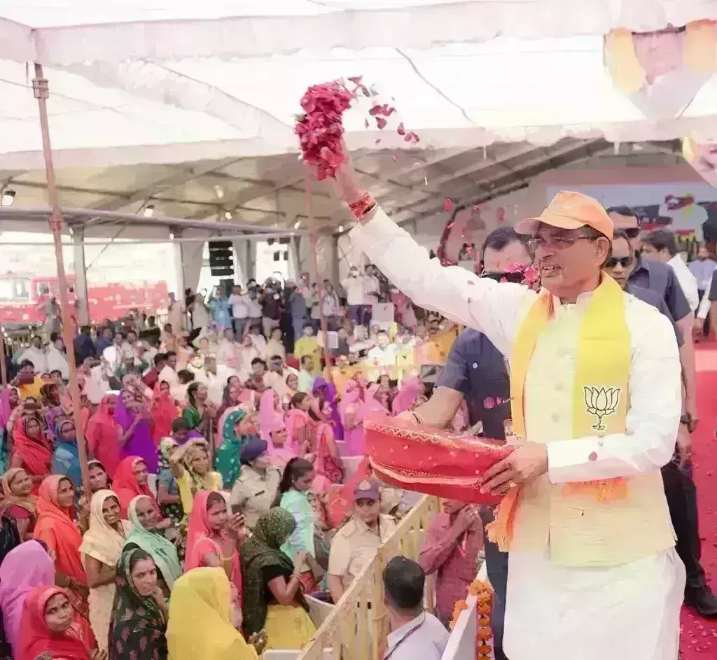 मुख्यमंत्री का ऐलान, ग्वालियर एयरपोर्ट से शनिदेव मंदिर तक सड़क को फोर लेन किया जाएगा