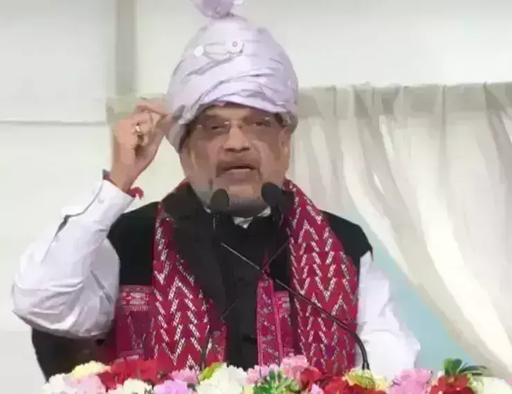 गृहमंत्री शाह ने चीन को दिया कड़ा संदेश, कहा - कोई हमारी सुई की नोंक बराबर जमीन नहीं ले सकता गृहमंत्री शाह ने चीन को दिया कड़ा संदेश, कहा - कोई हमारी सुई की नोंक बराबर जमीन नहीं ले सकता