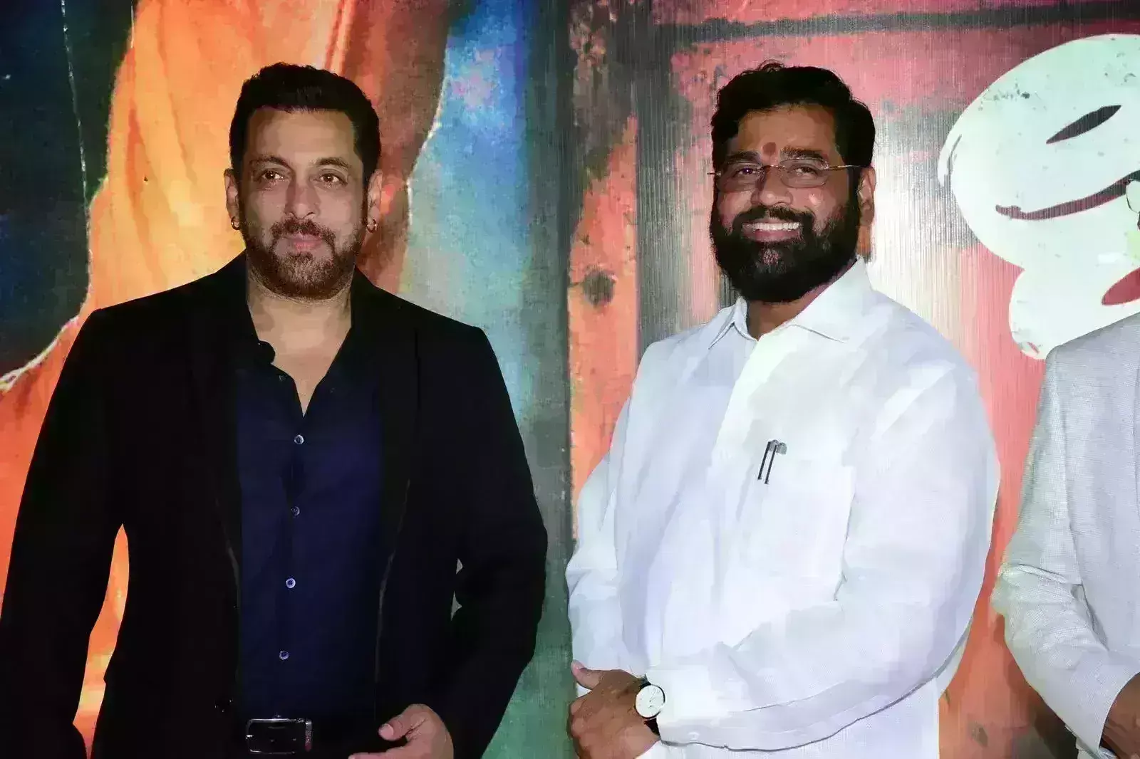 मुख्यमंत्री एकनाथ शिंदे और सलमान खान को मिली जान से मारने की धमकी, पुलिस ने शुरू की जांच मुख्यमंत्री एकनाथ शिंदे और सलमान खान को मिली जान से मारने की धमकी, पुलिस ने शुरू की जांच