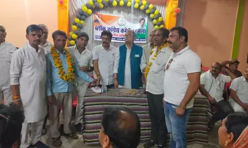 भाजपा कार्यकर्ताओं ने ली कांग्रेस की सदस्यता