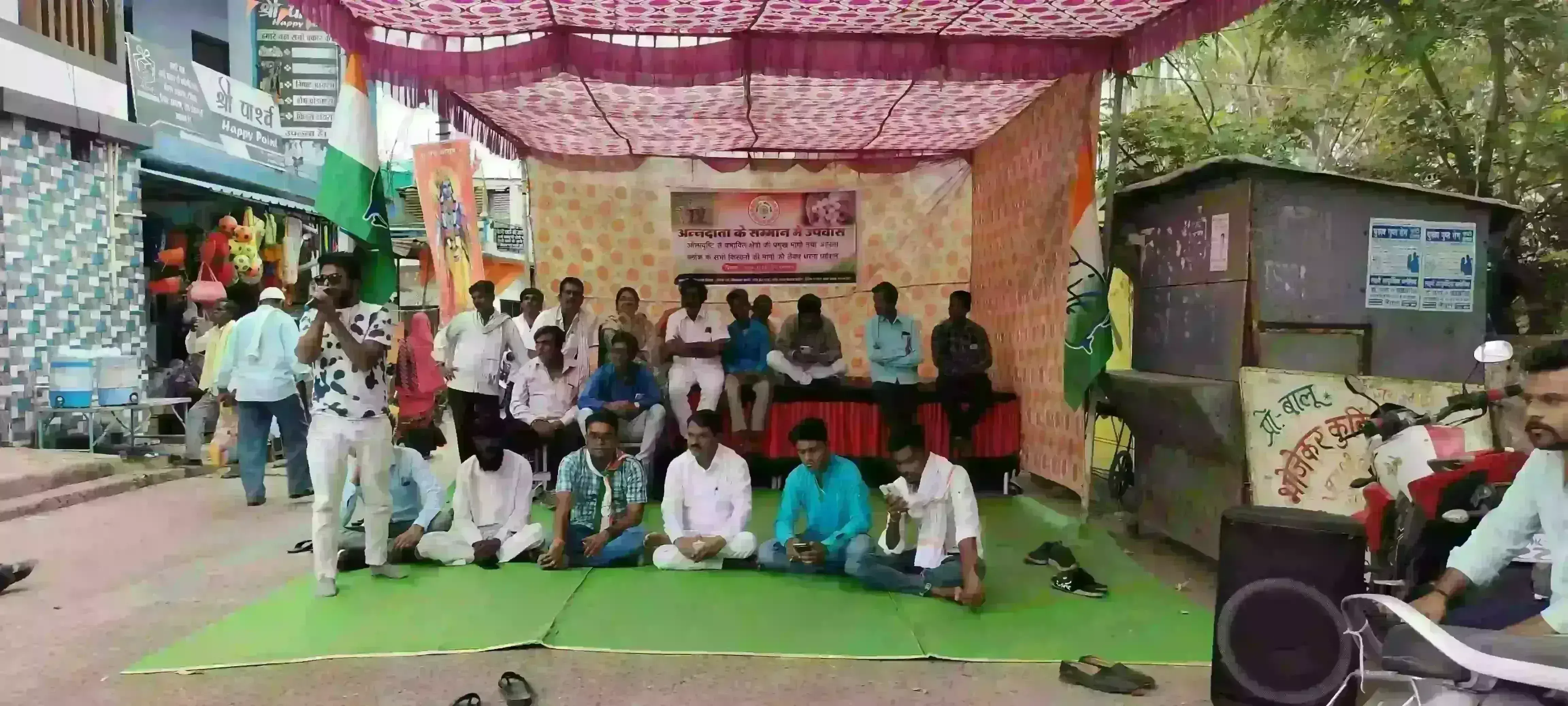 अतिवृष्टि, ओलावृष्टि से नष्ट हुई फसलों की अंतरिम राहत राशि, राजस्व मुआवजा और फसल बीमा की मांग