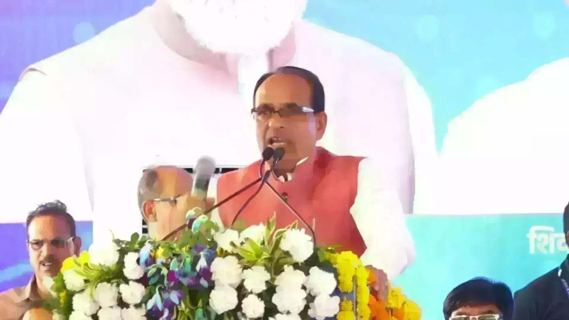 ग्वालियर में कांग्रेस पर गरजे मुख्यमंत्री शिवराज, कहा - कांग्रेस ने कभी बाबा साहेब को सम्मान नहीं दिया