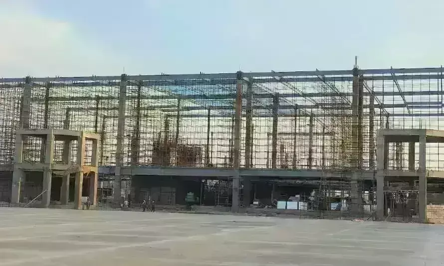 ग्वालियर एयरपोर्ट के नए टर्मिनल का करीब 50 फीसदी काम पूरा, एक साथ पार्क हो सकेंगी 13 फ्लाइट