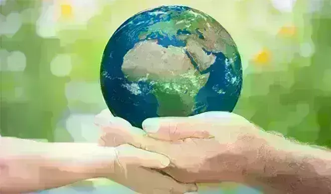 पृथ्वी पर ही जीवन है, बचा लें !