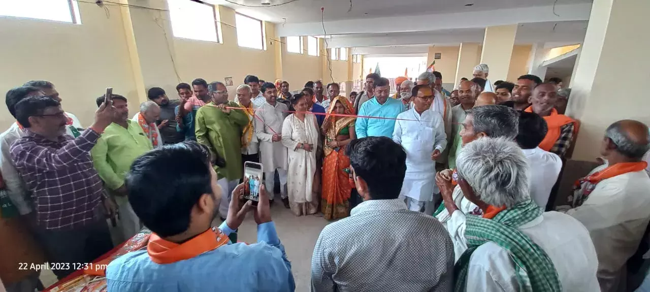 वार्ड नंबर 08 के प्रभारी ने किया भाजपा प्रत्याशी के चुनाव कार्यालय का उद्घाटन