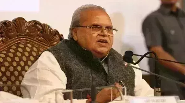 पूर्व राज्यपाल सत्यपाल मलिक के घर पहुंची CBI, बीमा कंपनी से जुड़े घोटाले में की पूछताछ