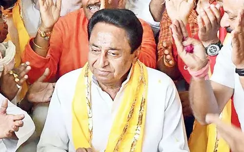 चुनावी साल में कांग्रेसियों के बढ़ेंगे मठ-मंदिरों के फेरे, नेता बदलेंगे चोला