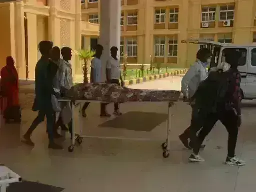 ग्वालियर में डॉक्टर्स की हड़ताल से बिगड़े हालात, इलाज ना मिलने से एक मरीज की मौत ग्वालियर में डॉक्टर्स की हड़ताल से बिगड़े हालात, इलाज ना मिलने से एक मरीज की मौत