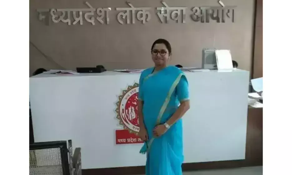 मप्र की ये...एसडीएम राजनीति में करेंगी एंट्री, राजनीतिक दलों के सर्वे में नाम शामिल