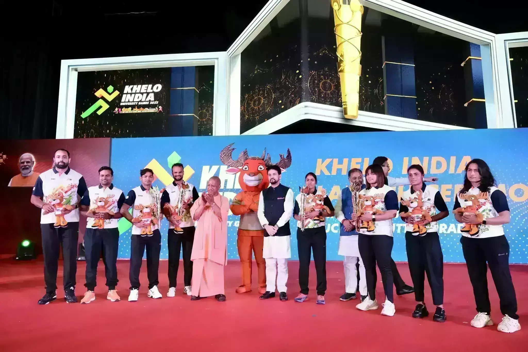 मुख्यमंत्री योगी ने लांच किया खेलो इंडिया गेम्स का लोगो, कहा -  युवाओं के लिए मील का पत्थर साबित होगा